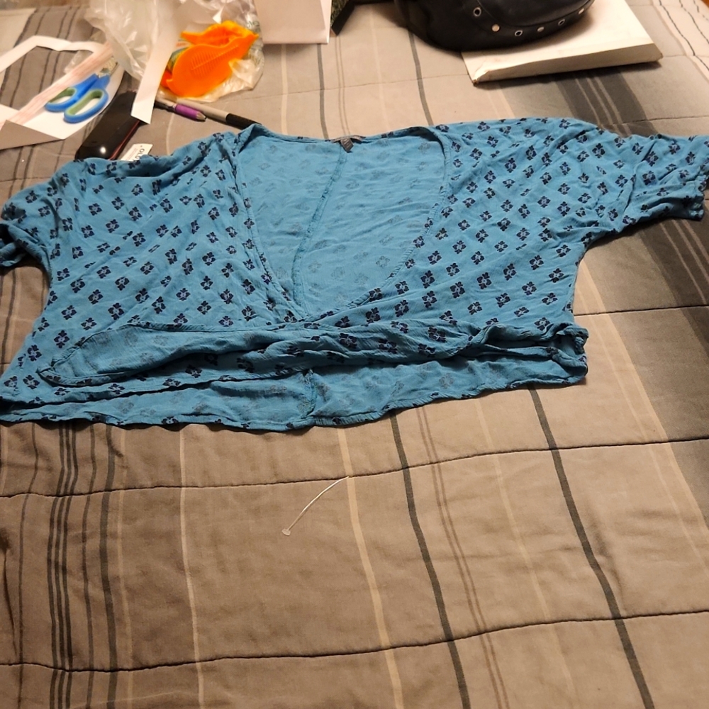 Tie shirt